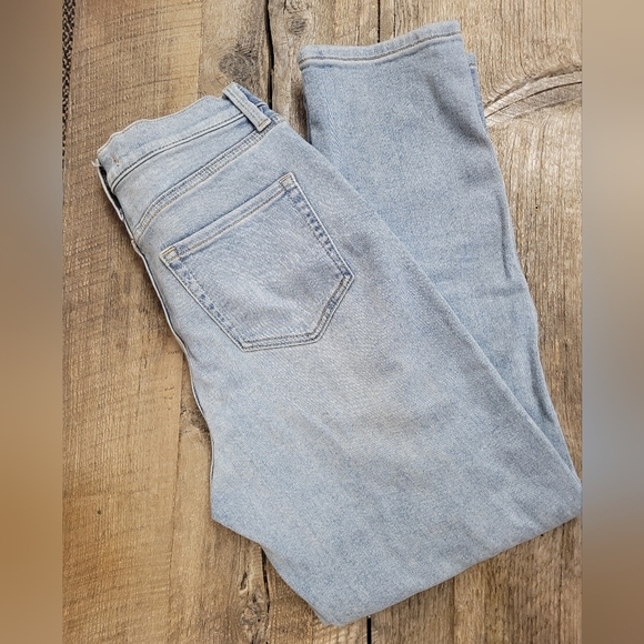 Eunina High-Rise Boyfriend Jeans - Picture 3 of 3